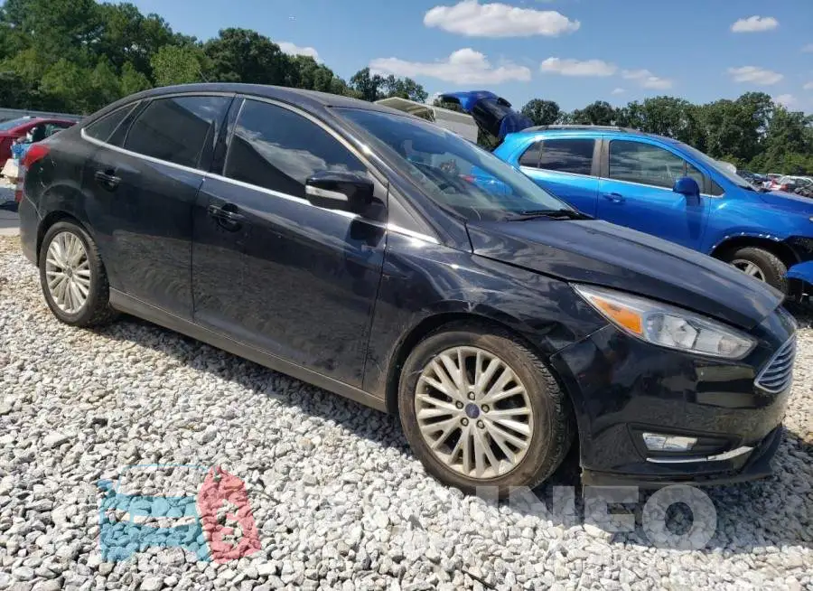 1FADP3J23JL329361 Photo# 4