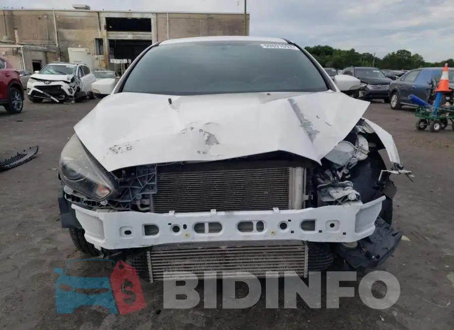 1FADP3L92GL335462 Photo# 5