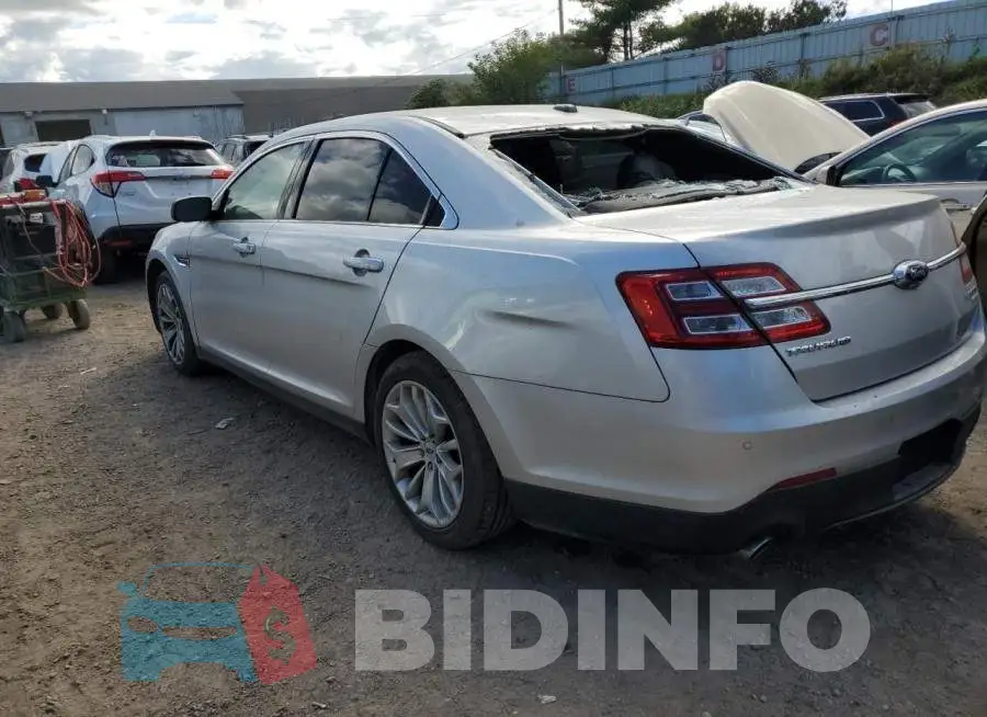 1FAHP2F90GG117083 Photo# 2