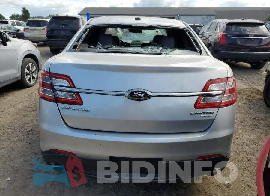 1FAHP2F90GG117083 Photo# 6