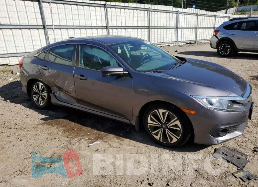 19XFC1F89HE004538 Photo# 4