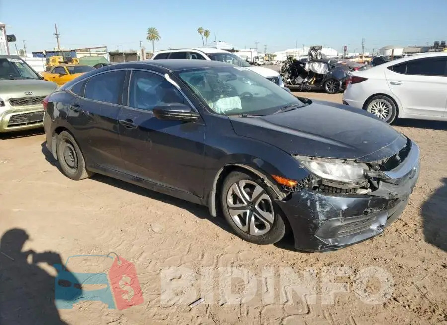 19XFC2F52HE039983 Photo# 4