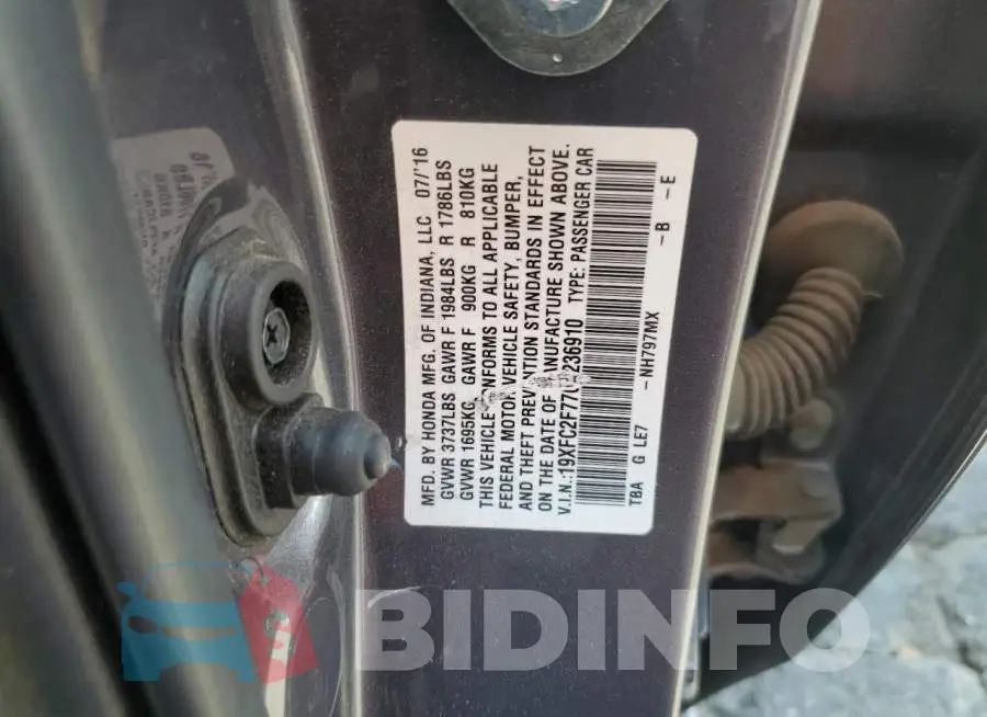 19XFC2F77GE236910 Photo# 13