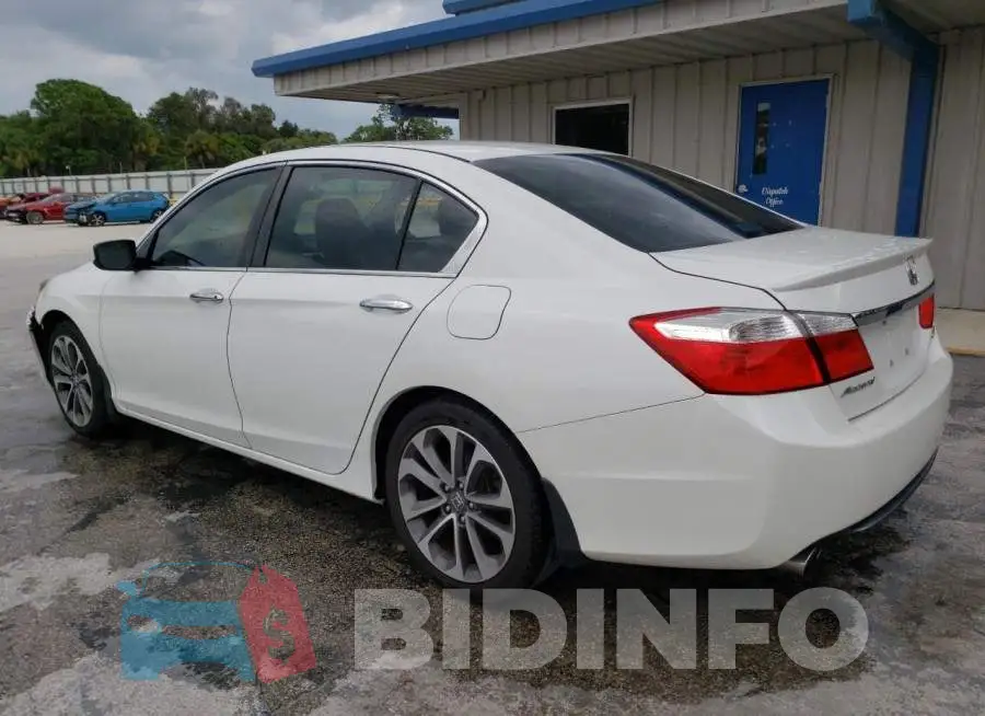 1HGCR2F55FA228503 Photo# 2