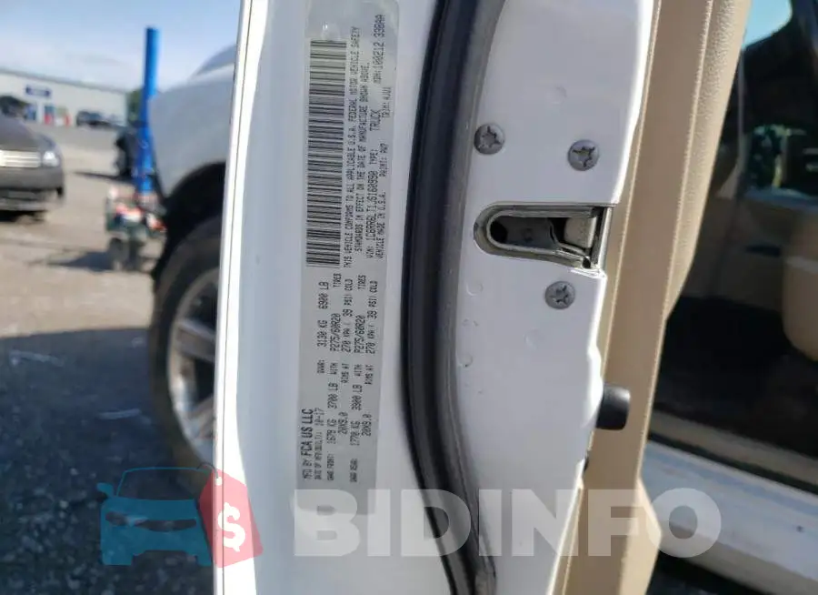 1C6RR6LT1JS160990 Photo# 13