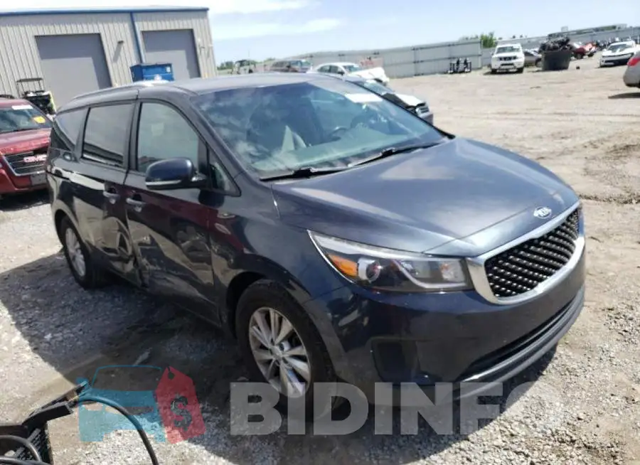 KNDMB5C16F6058424 Photo# 4
