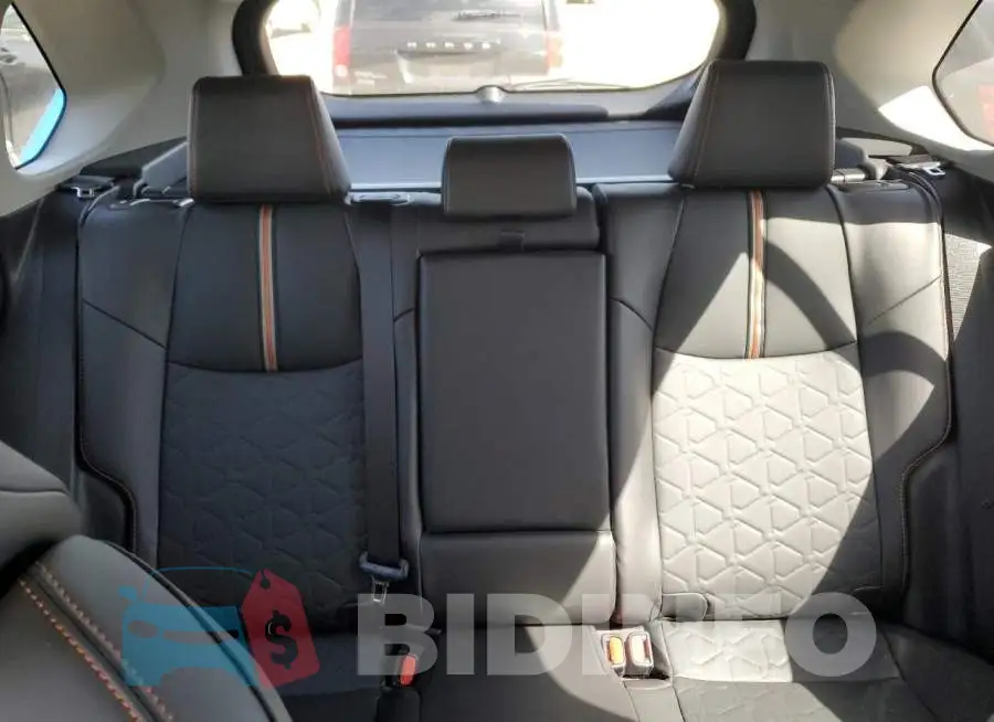 2T3J1RFV3PW361737 Photo# 10