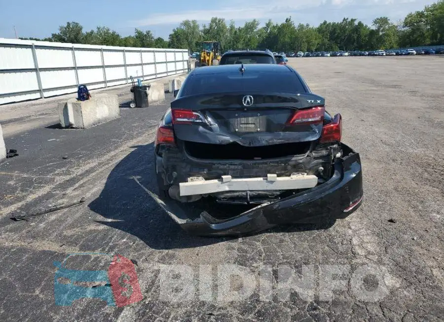 19UUB2F52FA008860 Photo# 6