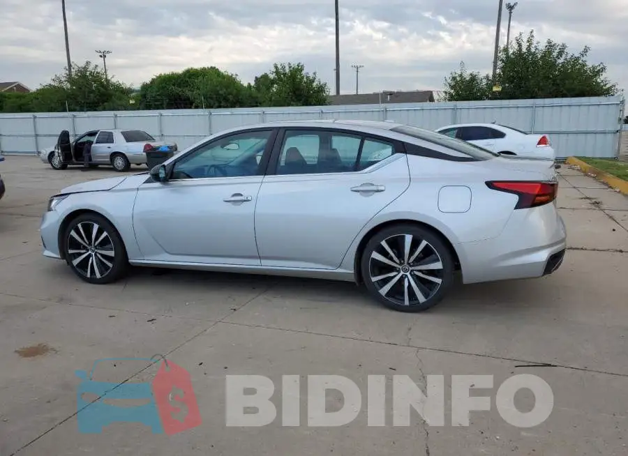 1N4BL4CV3LC209952 Photo# 2