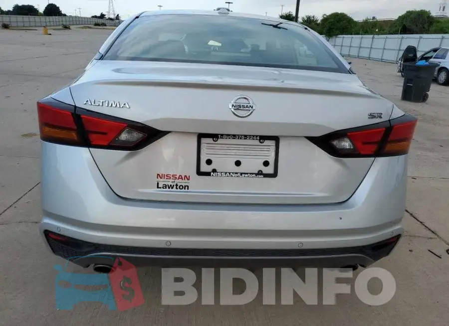 1N4BL4CV3LC209952 Photo# 6