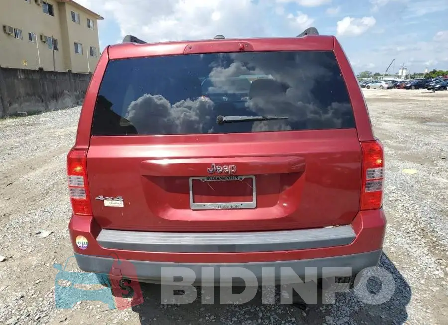 1C4NJRBB4ED863616 Photo# 6