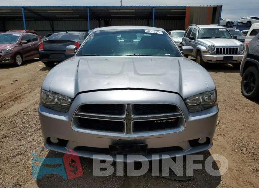 2C3CDXJG6EH371998 Photo# 5