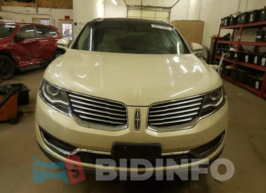 2LMTJ8LR7GBL44288 Photo# 5