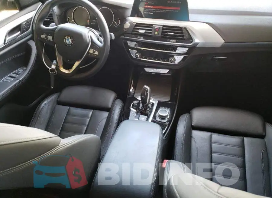 5UXTY3C01M9F05017 Photo# 8