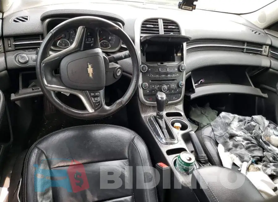 1G11D5SL2FF251193 Photo# 8