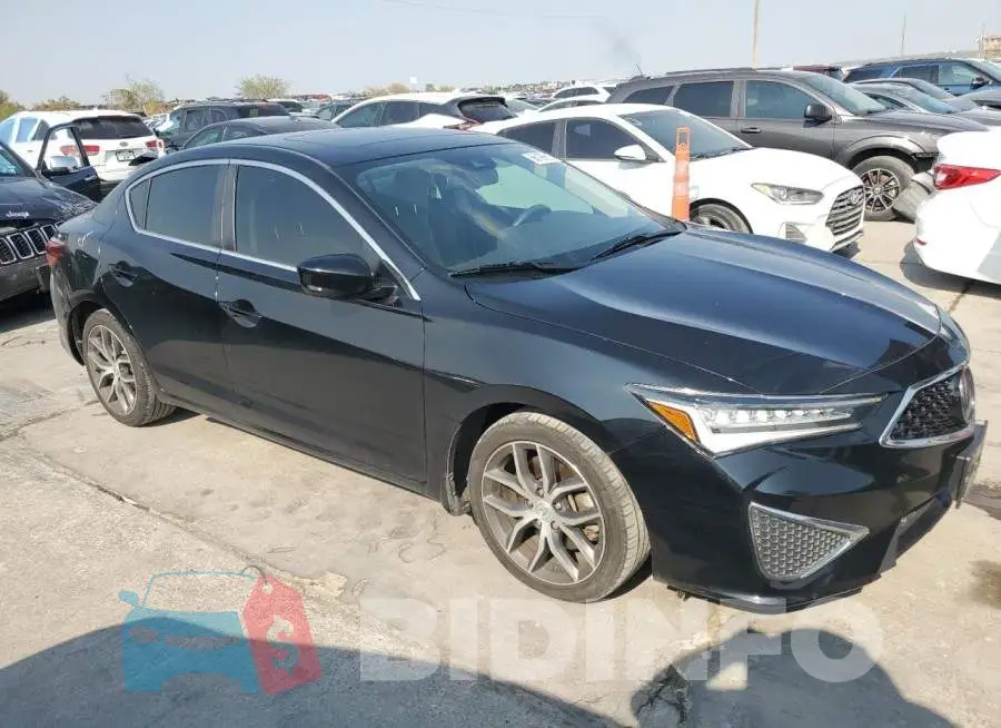19UDE2F74KA004229 Photo# 4