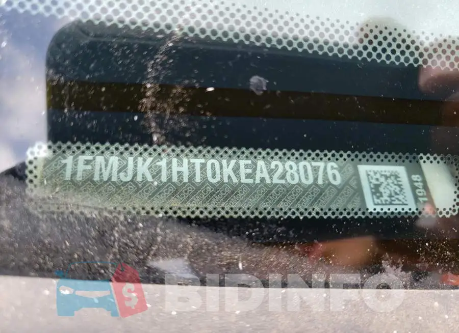 1FMJK1HT0KEA28076 Photo# 13