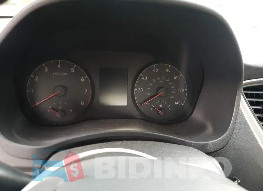 3KPC24A33KE058993 Photo# 9