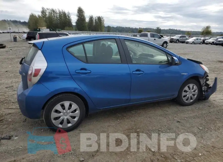 JTDKDTB31E1082392 Photo# 3