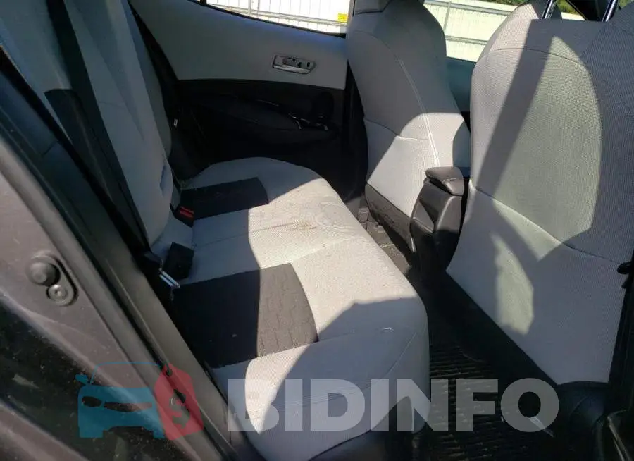 JTND4MBE1M3122016 Photo# 10