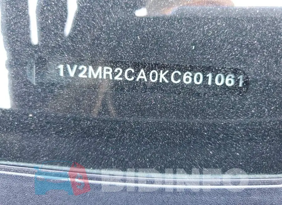 1V2MR2CA0KC601061 Photo# 13