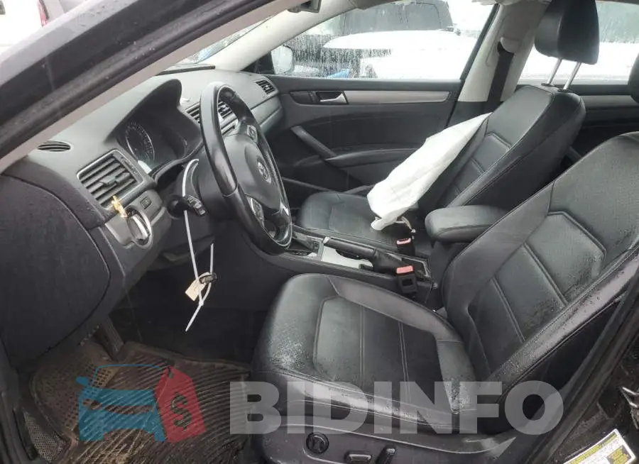 1VWBS7A39EC112867 Photo# 7