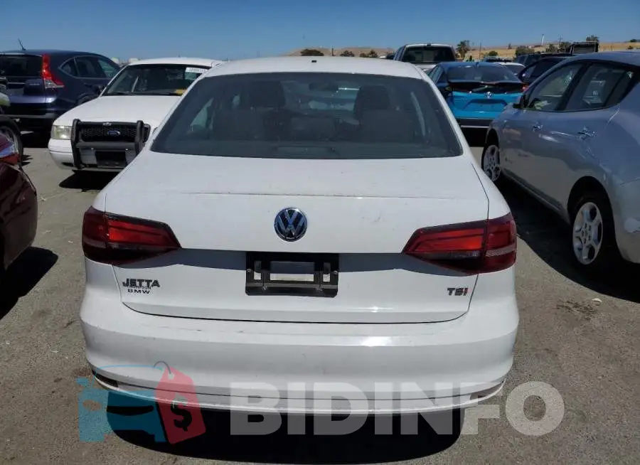 3VW2B7AJ2JM254517 Photo# 6