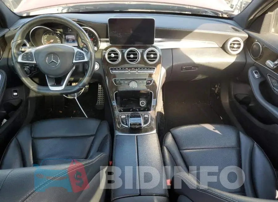 55SWF4JB4GU157301 Photo# 8