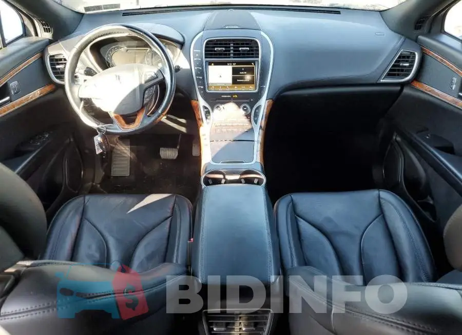 2LMPJ8LR9JBL30823 Photo# 8