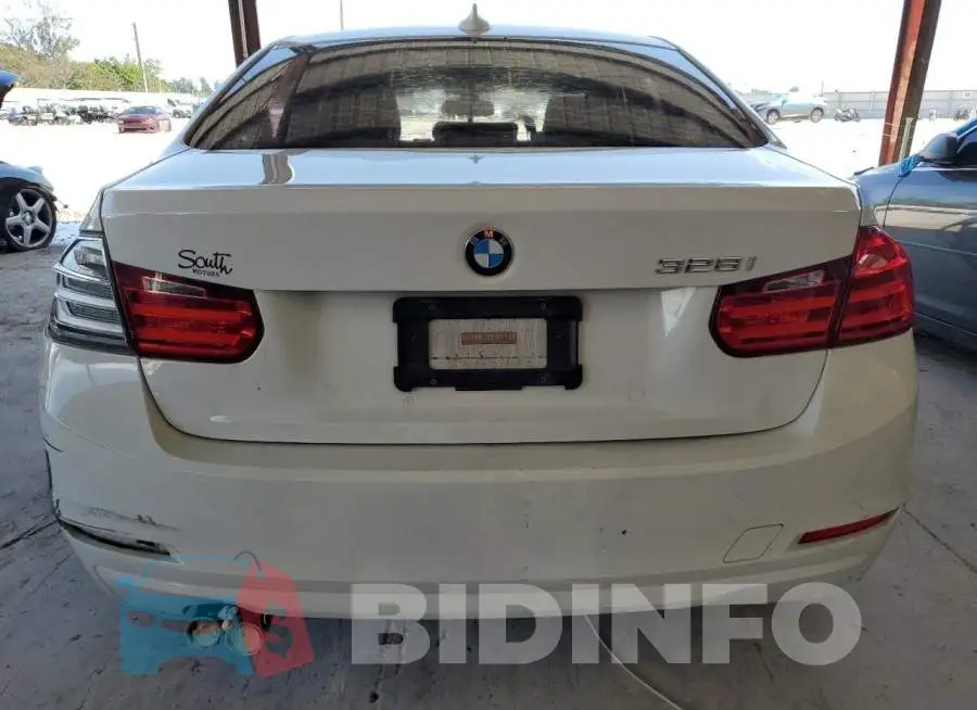 WBA3A5G53FNS82443 Photo# 6