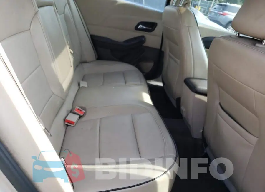 1G11E5SL6EF258451 Photo# 10