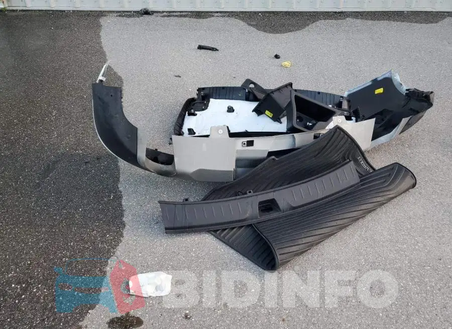 3GNKBDRS4LS686692 Photo# 13