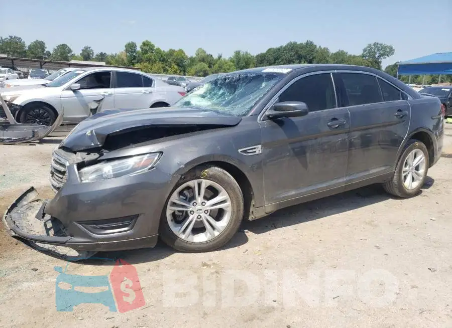 1FAHP2E82FG176840 Photo# 1