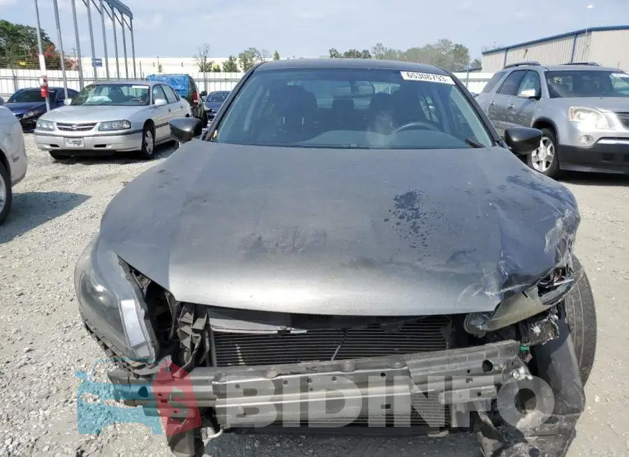 1HGCR2F30EA270204 Photo# 5