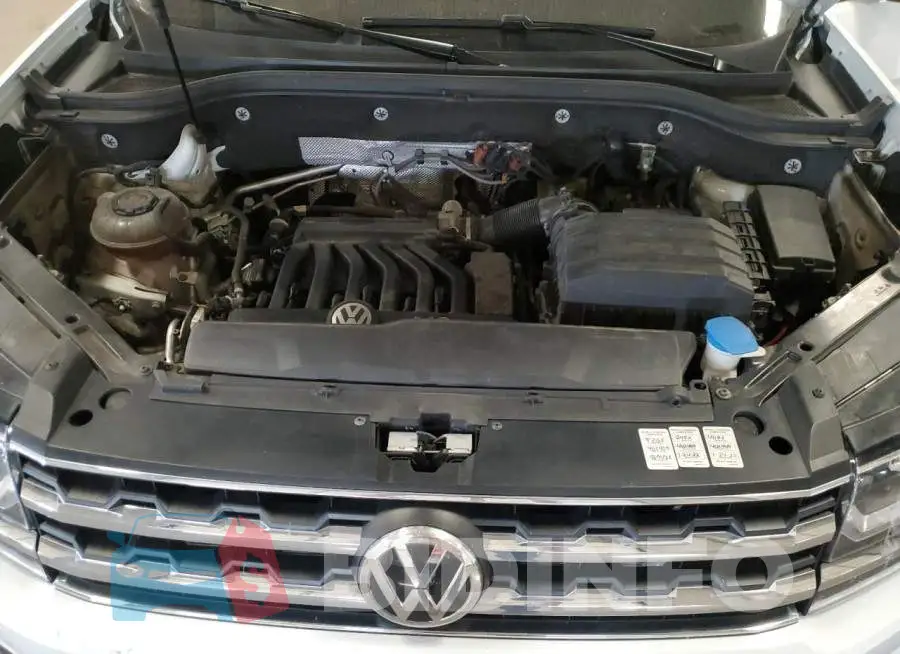 1V2MR2CA2KC601952 Photo# 12