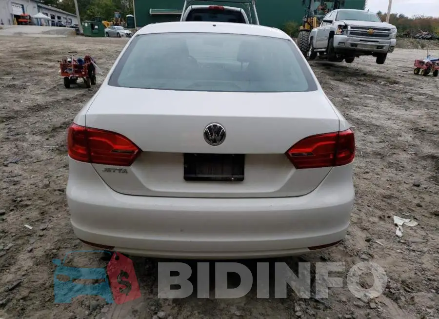 3VW1K7AJ8EM359452 Photo# 6