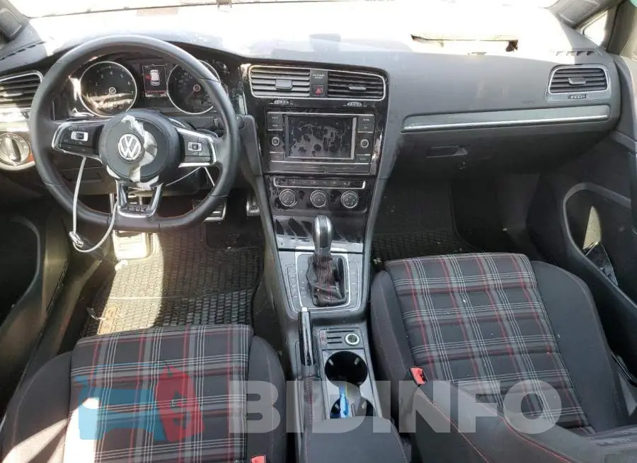 3VW6T7AUXKM030678 Photo# 8