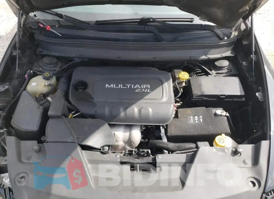 1C4PJLCB3FW770600 Photo# 12