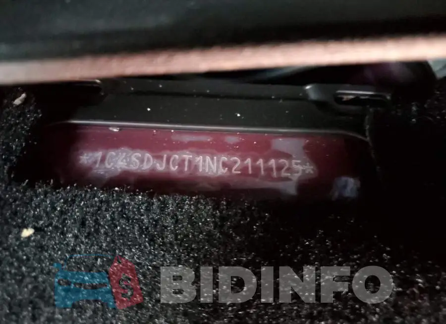 1C4SDJCT1NC211125 Photo# 13