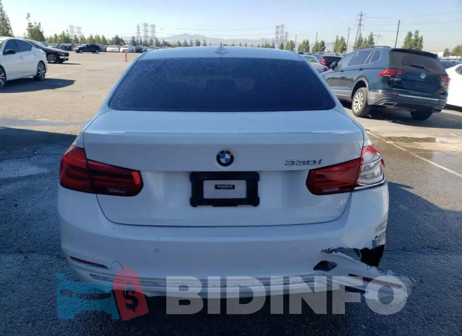 WBA8B9C34HK885758 Photo# 6