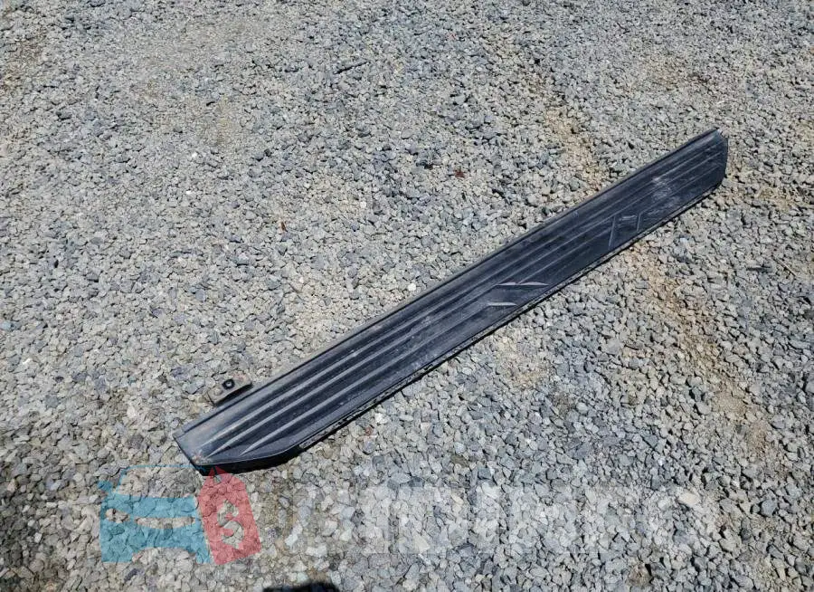 1GNSKNKD8NR236132 Photo# 13