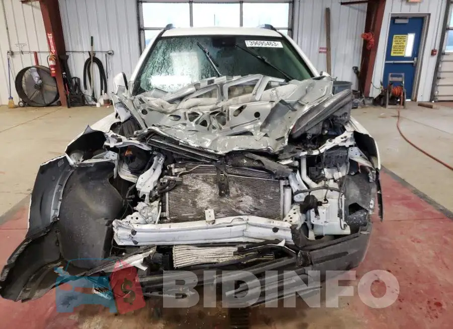 KL7CJLSB7FB141765 Photo# 5