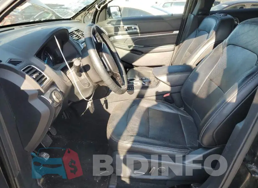1FM5K8F81JGB11477 Photo# 7