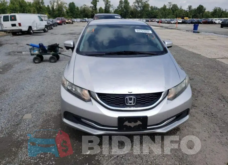 19XFB2F76FE018152 Photo# 5