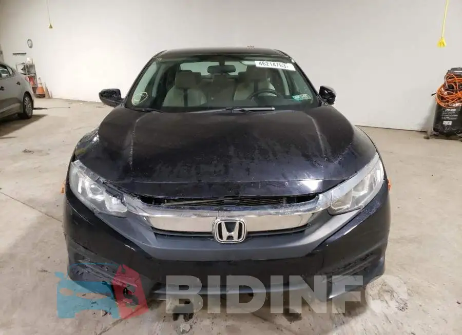 19XFC2F53HE206643 Photo# 5