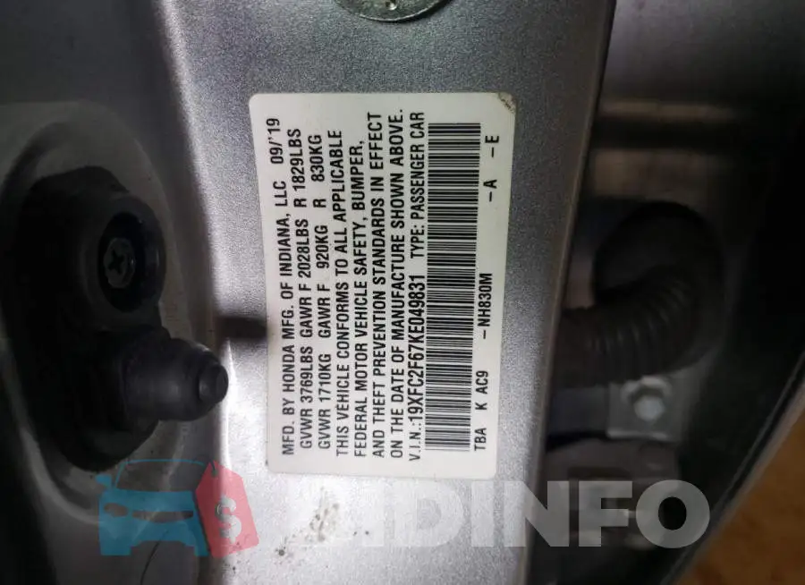 19XFC2F67KE049831 Photo# 12