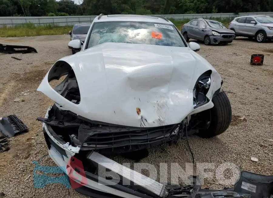 WP1AA2A52LLB12128 Photo# 5