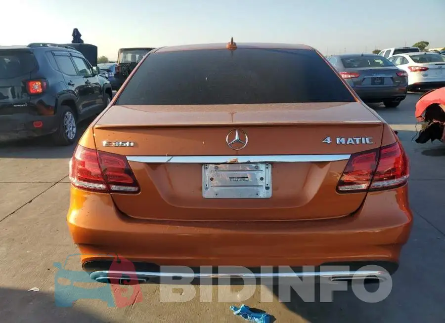 WDDHF8JBXFB134727 Photo# 6