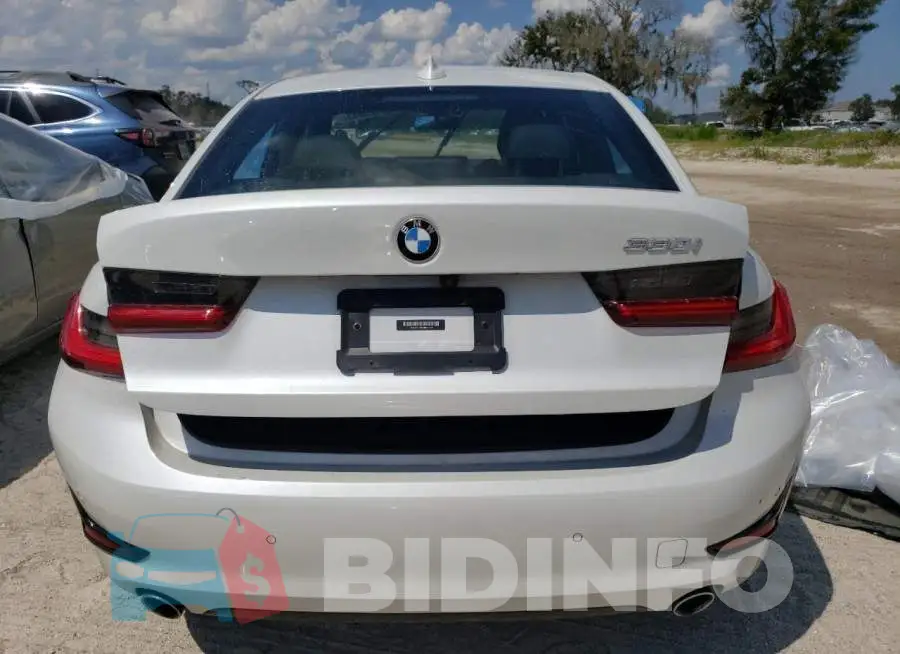 3MW5R1J02M8B97178 Photo# 6