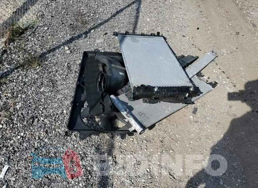 2GCPACED3N1506443 Photo# 12